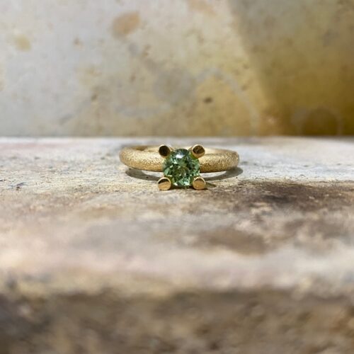 Mira Maja ring i guld (turmalin)