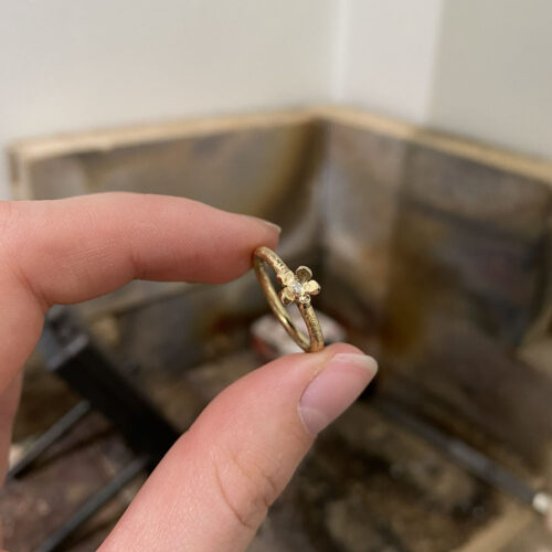 Miniring med æbleblomst og brillant