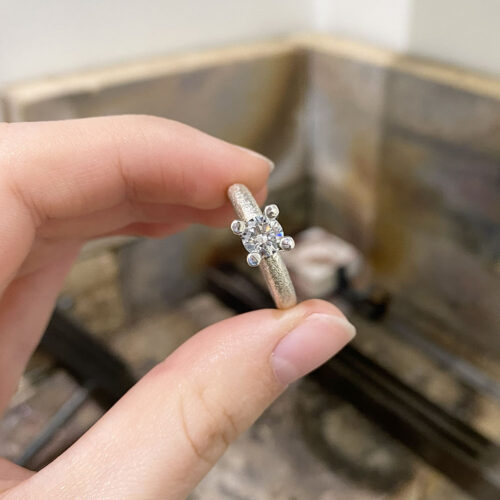 Mira Maja ring i sølv (fancy zirkon)