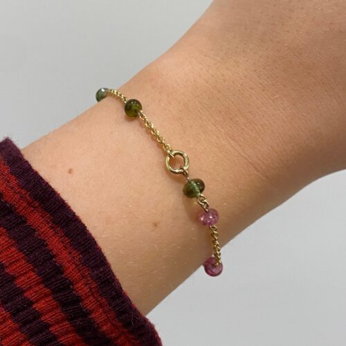 Bolchearmbånd med turmaliner