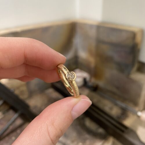 Mira Maja ring (brun diamant)