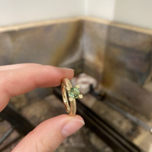 Mira Maja ring i guld (turmalin)