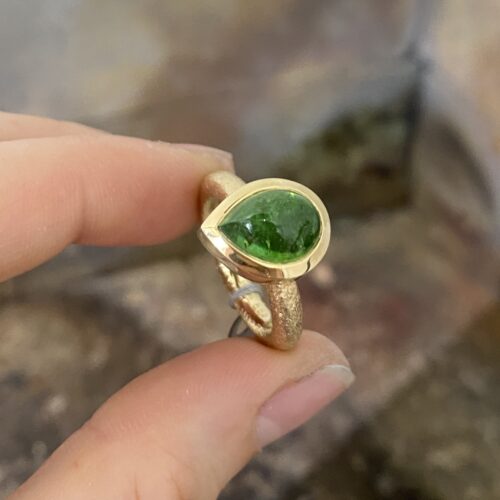 Mira Maja ring i guld (turmalin)