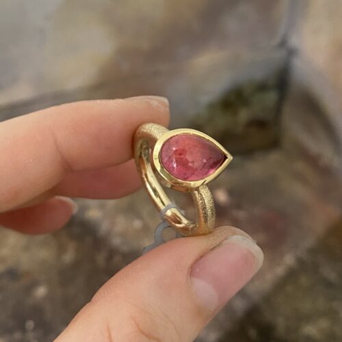 Mira Maja ring i guld (turmalin)